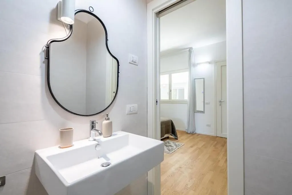 Apartmán Benjamin House - Exclusive Modern Loft Bari